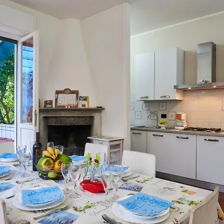 Hébergement de vacances Giulia By Interhome
